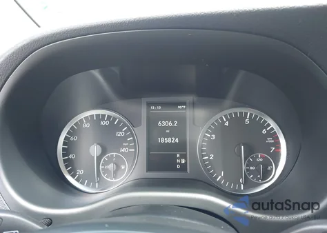 2018 Mercedes-Benz Metris from USA, damaged, VIN WD4PG2EE9J3354812